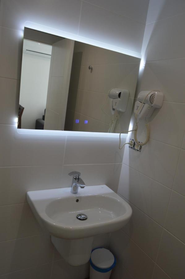 Apartamentos El Beyu Onís エクステリア 写真